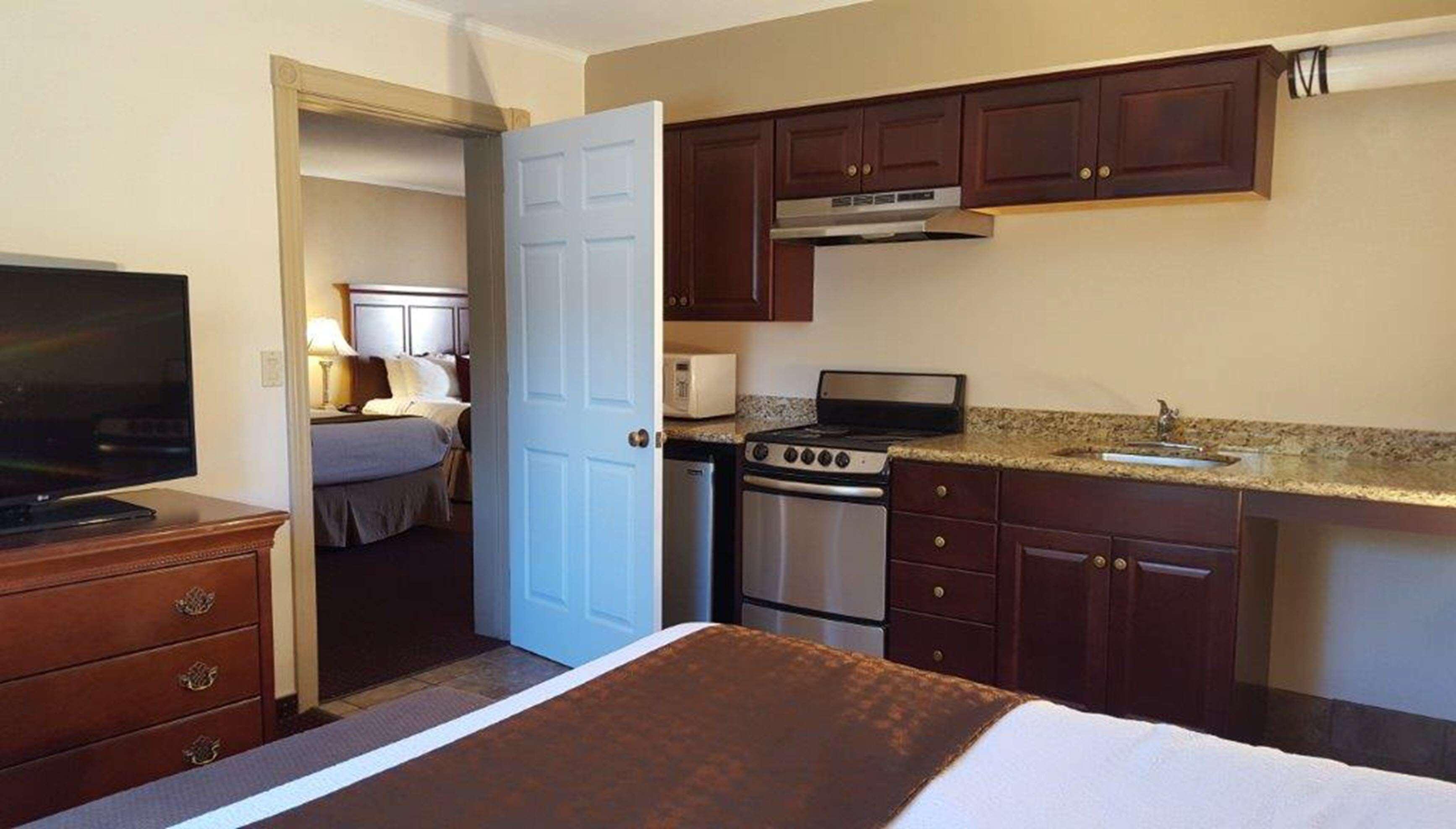 Best Western Plus Humboldt House Inn Гарбервилл Экстерьер фото