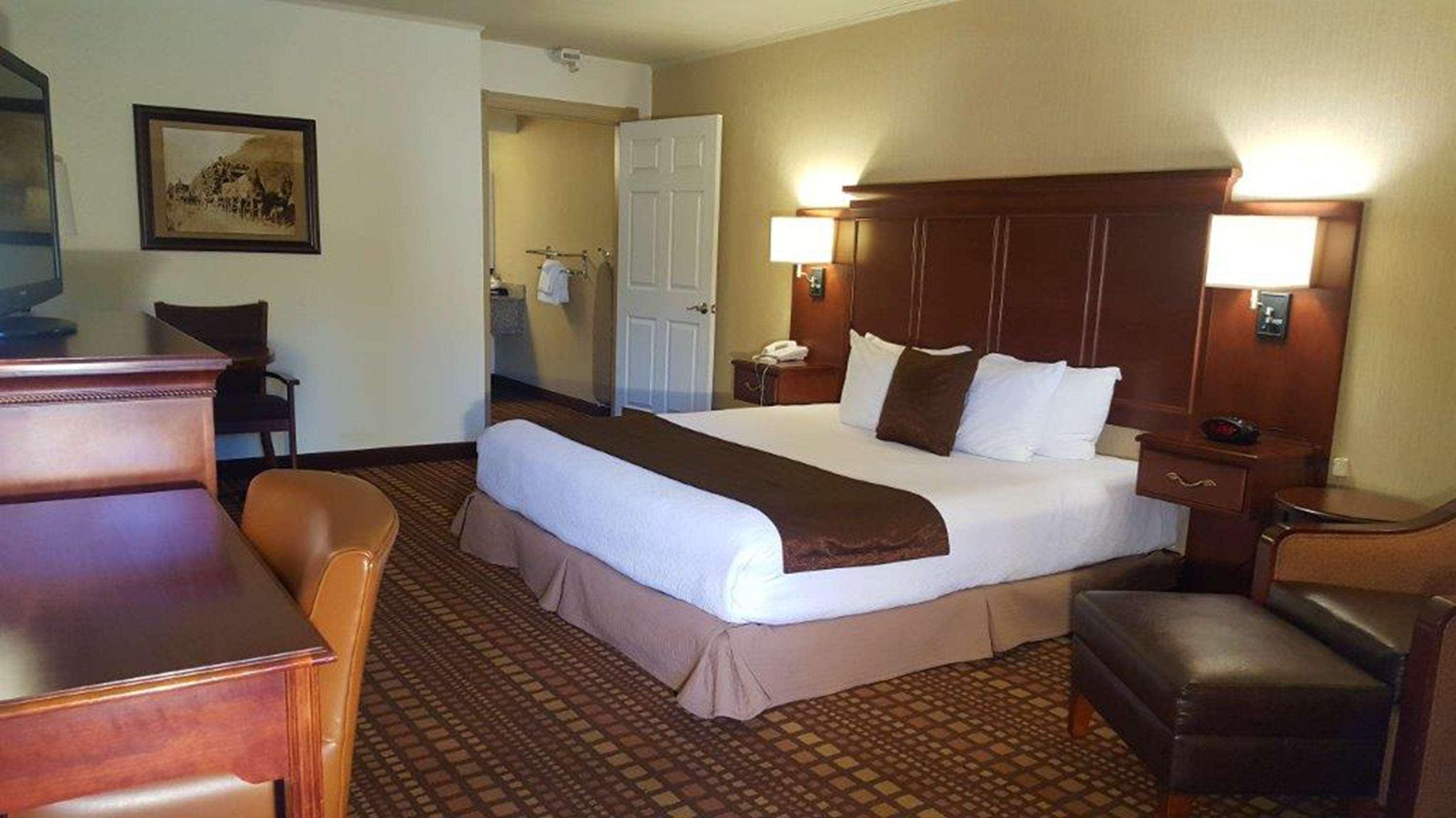 Best Western Plus Humboldt House Inn Гарбервилл Экстерьер фото